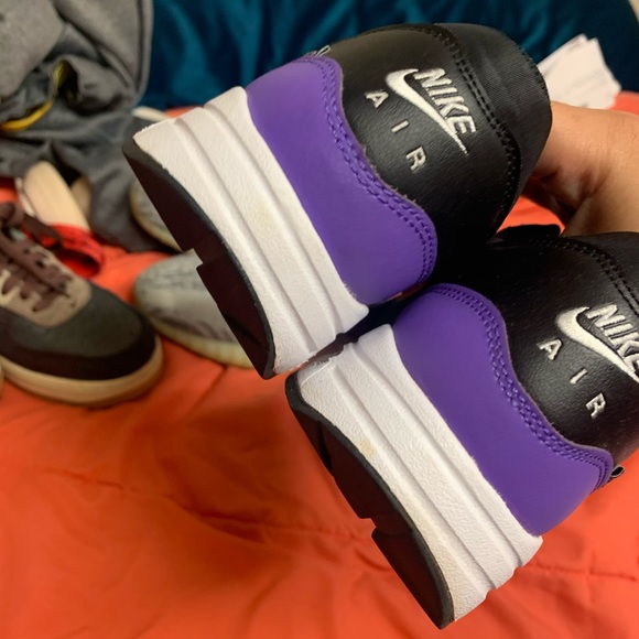 Nike Air Max 1 gs size 6.5 (8W) - Picture 3 of 4